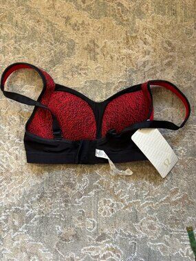 Lululemon Sports Bra – Red & Black Print | NWT